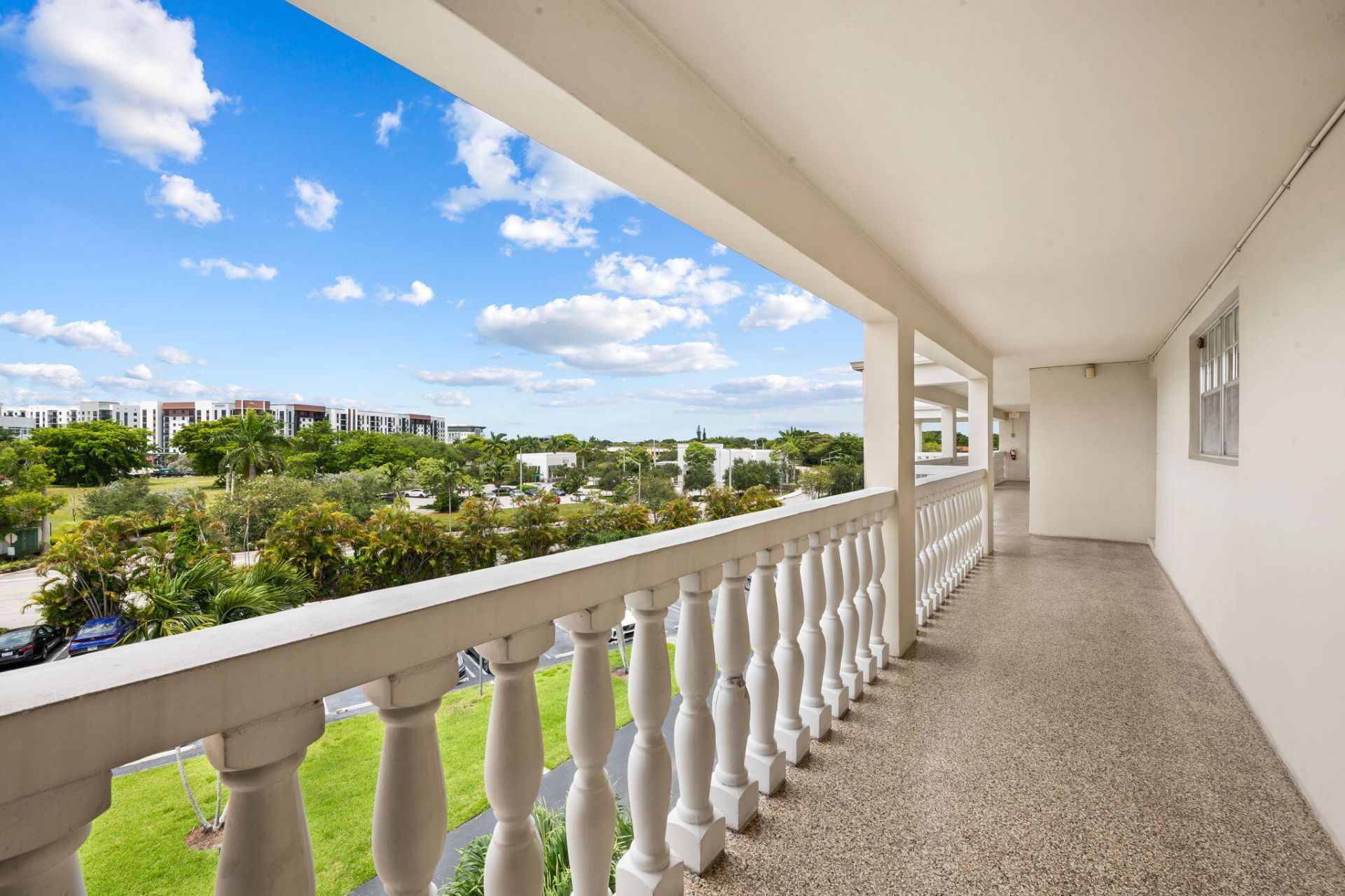3535 Brokenwoods Drive, Unit 404, Coral Springs, FL 33065 Photo