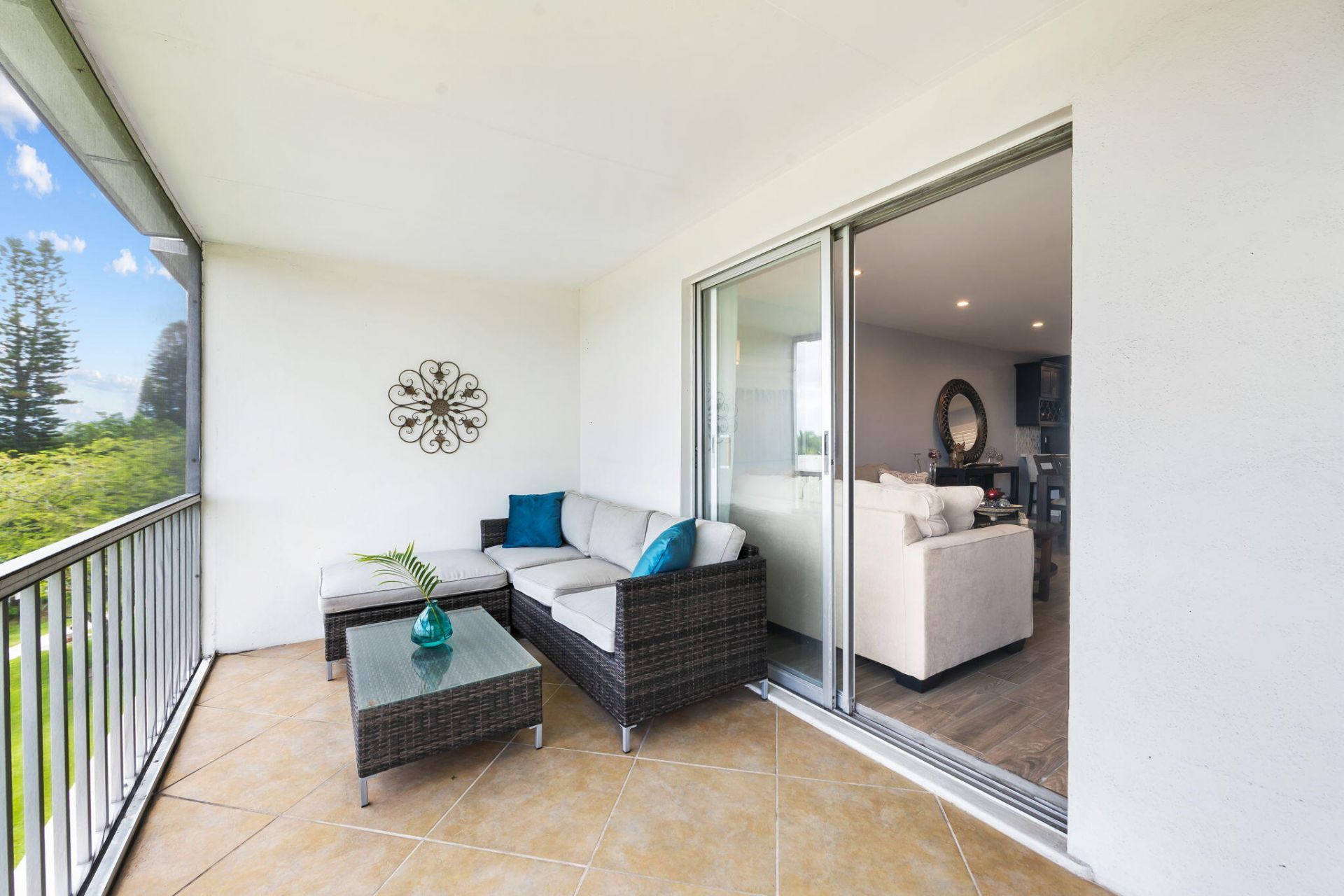 3535 Brokenwoods Drive, Unit 404, Coral Springs, FL 33065 Photo