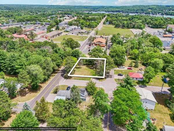 940 Parkway Drive, Wisconsin Dells, WI 53965