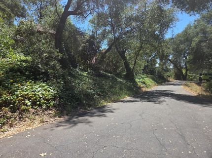 595 Valley Ridge Ct, Auburn, CA 95603 Photo
