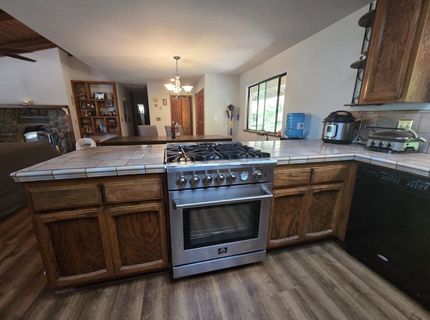 595 Valley Ridge Ct, Auburn, CA 95603 Photo