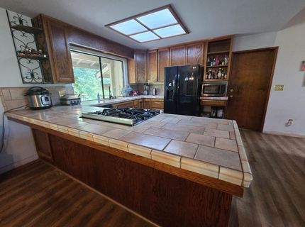 595 Valley Ridge Ct, Auburn, CA 95603 Photo