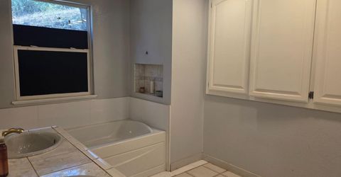 595 Valley Ridge Ct, Auburn, CA 95603 Photo