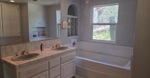 595 Valley Ridge Ct, Auburn, CA 95603 Photo