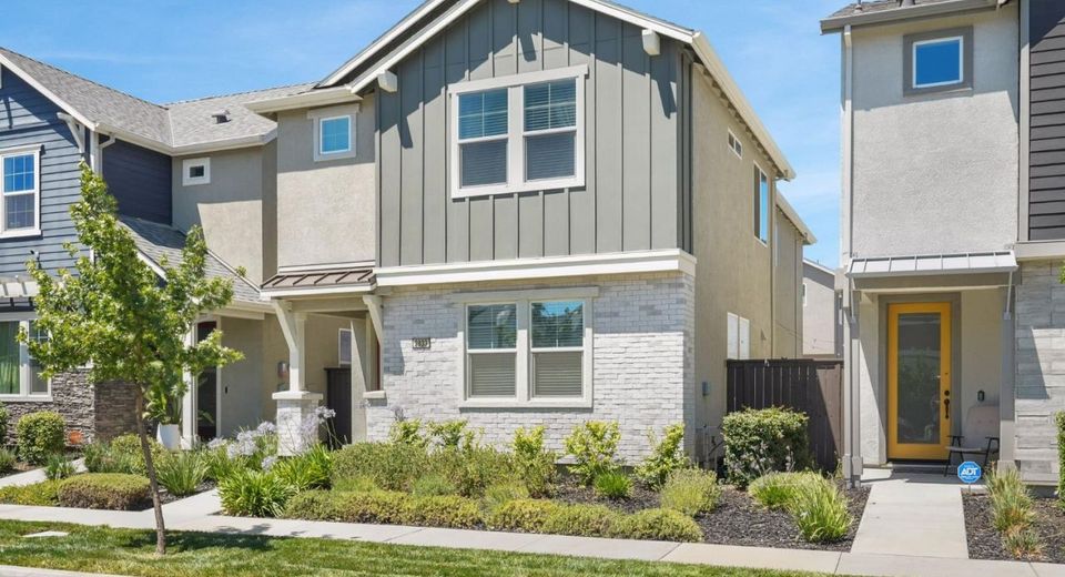 2833 Wheat Grass St, Sacramento, CA 95833 Photo