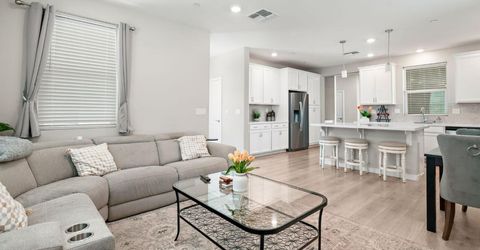 2833 Wheat Grass St, Sacramento, CA 95833 Photo