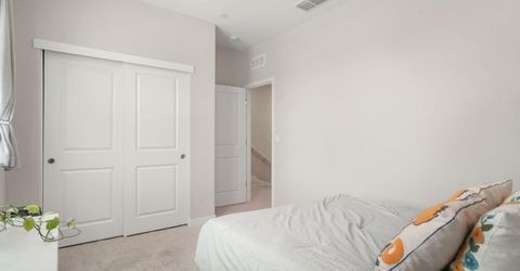 2833 Wheat Grass St, Sacramento, CA 95833 Photo