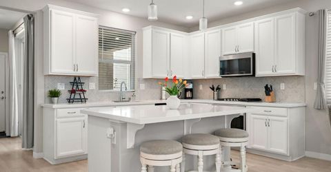 2833 Wheat Grass St, Sacramento, CA 95833 Photo