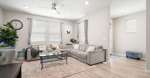 2833 Wheat Grass St, Sacramento, CA 95833 Photo