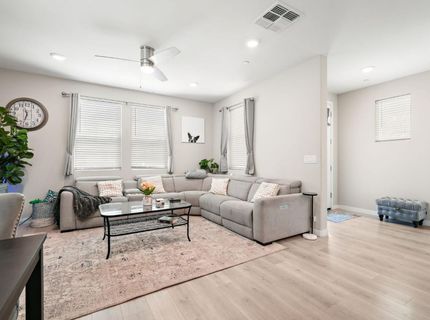 2833 Wheat Grass St, Sacramento, CA 95833 Photo