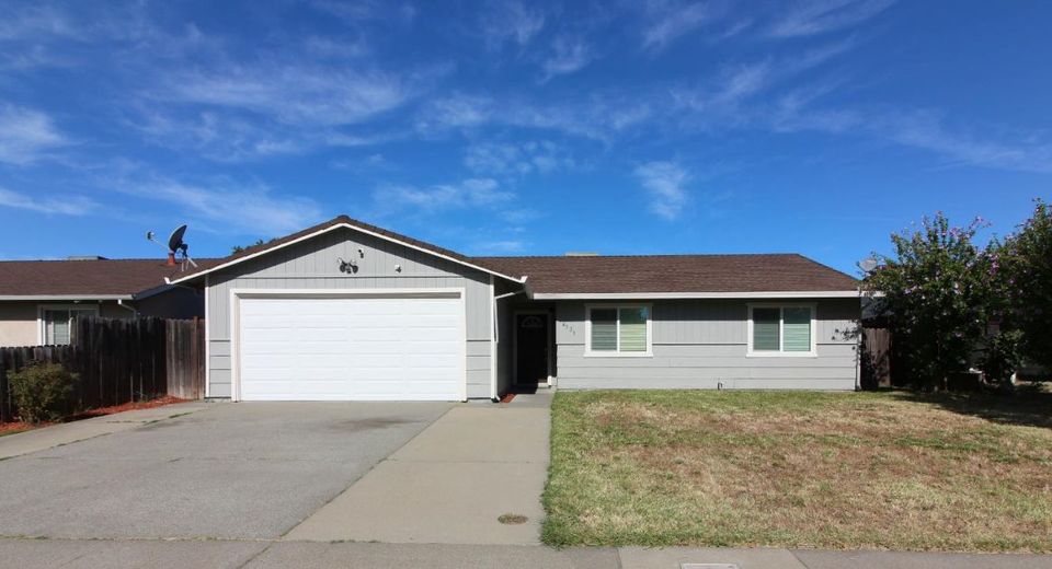 4525 Baumgart Way, Sacramento, CA 95838 Photo