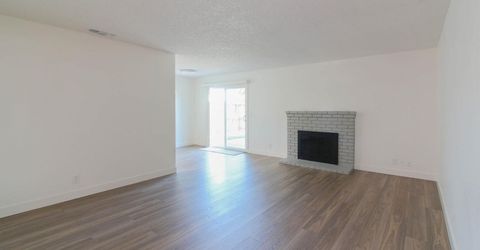 4525 Baumgart Way, Sacramento, CA 95838 Photo
