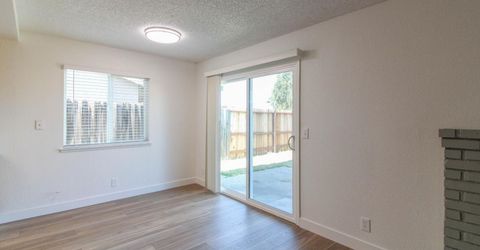 4525 Baumgart Way, Sacramento, CA 95838 Photo