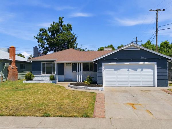 6661 51st St, Sacramento, CA 95823