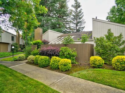 326 Elmhurst Cir, Sacramento, CA 95825 Photo