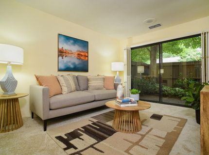 326 Elmhurst Cir, Sacramento, CA 95825 Photo