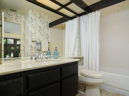 326 Elmhurst Cir, Sacramento, CA 95825 Photo