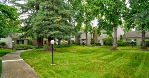 326 Elmhurst Cir, Sacramento, CA 95825 Photo
