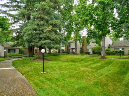 326 Elmhurst Cir, Sacramento, CA 95825 Photo
