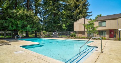 326 Elmhurst Cir, Sacramento, CA 95825 Photo