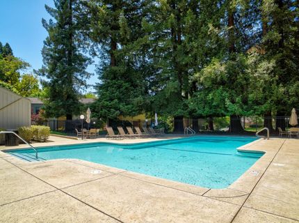 326 Elmhurst Cir, Sacramento, CA 95825 Photo