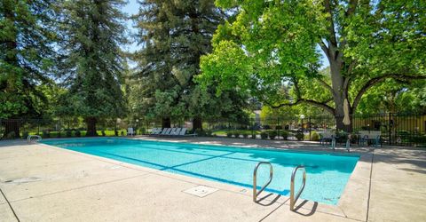 326 Elmhurst Cir, Sacramento, CA 95825 Photo