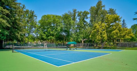 326 Elmhurst Cir, Sacramento, CA 95825 Photo