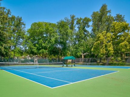 326 Elmhurst Cir, Sacramento, CA 95825 Photo
