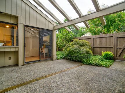 326 Elmhurst Cir, Sacramento, CA 95825 Photo
