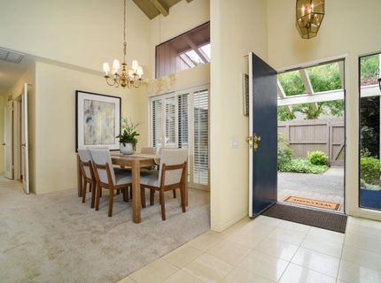 326 Elmhurst Cir, Sacramento, CA 95825 Photo
