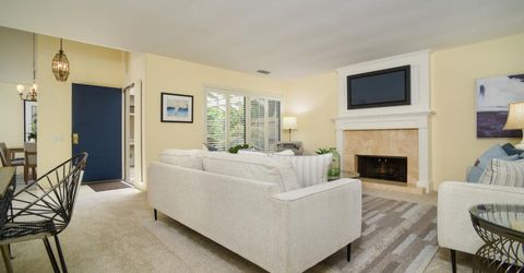 326 Elmhurst Cir, Sacramento, CA 95825 Photo