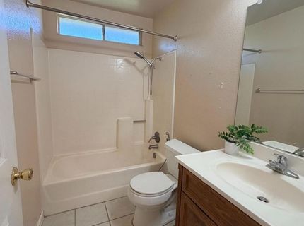 220 Bonfield Way, Sacramento, CA 95838 Photo