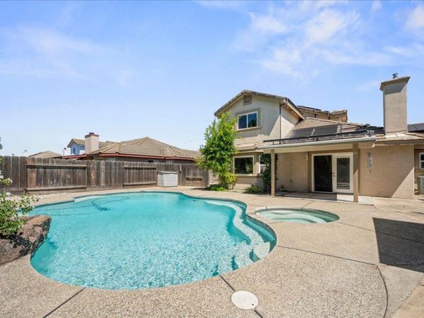260 Patricia Pl, Lathrop, CA 95330