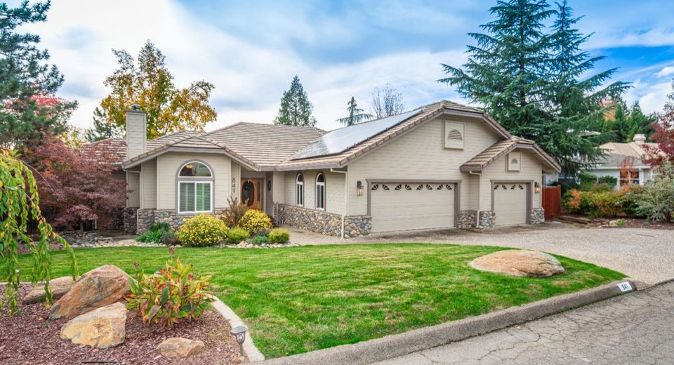841 Oak Crest Cir, Placerville, CA 95667 Photo