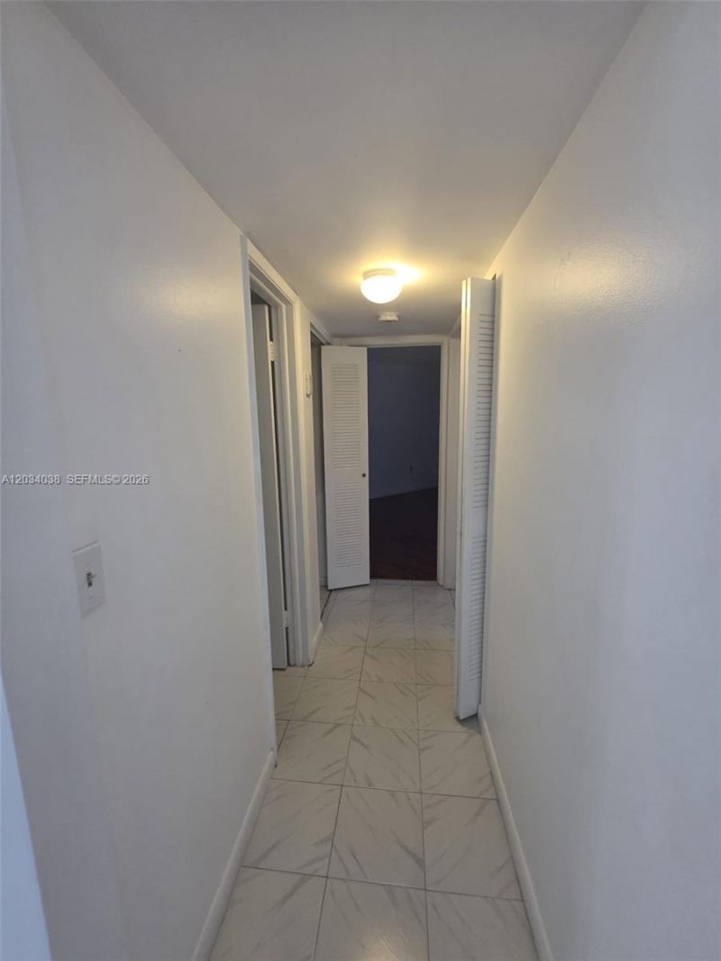 9429 Fontainebleau Blvd , Unit 207-33, Miami, FL 33172 Photo