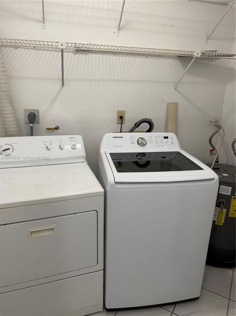 9429 Fontainebleau Blvd , Unit 207-33, Miami, FL 33172 Photo