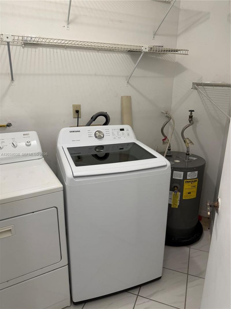 9429 Fontainebleau Blvd , Unit 207-33, Miami, FL 33172 Photo