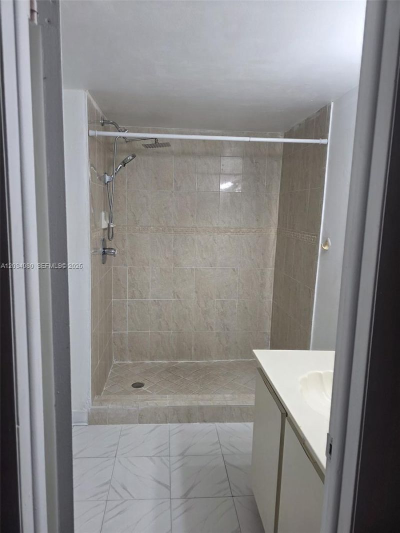 9429 Fontainebleau Blvd , Unit 207-33, Miami, FL 33172 Photo