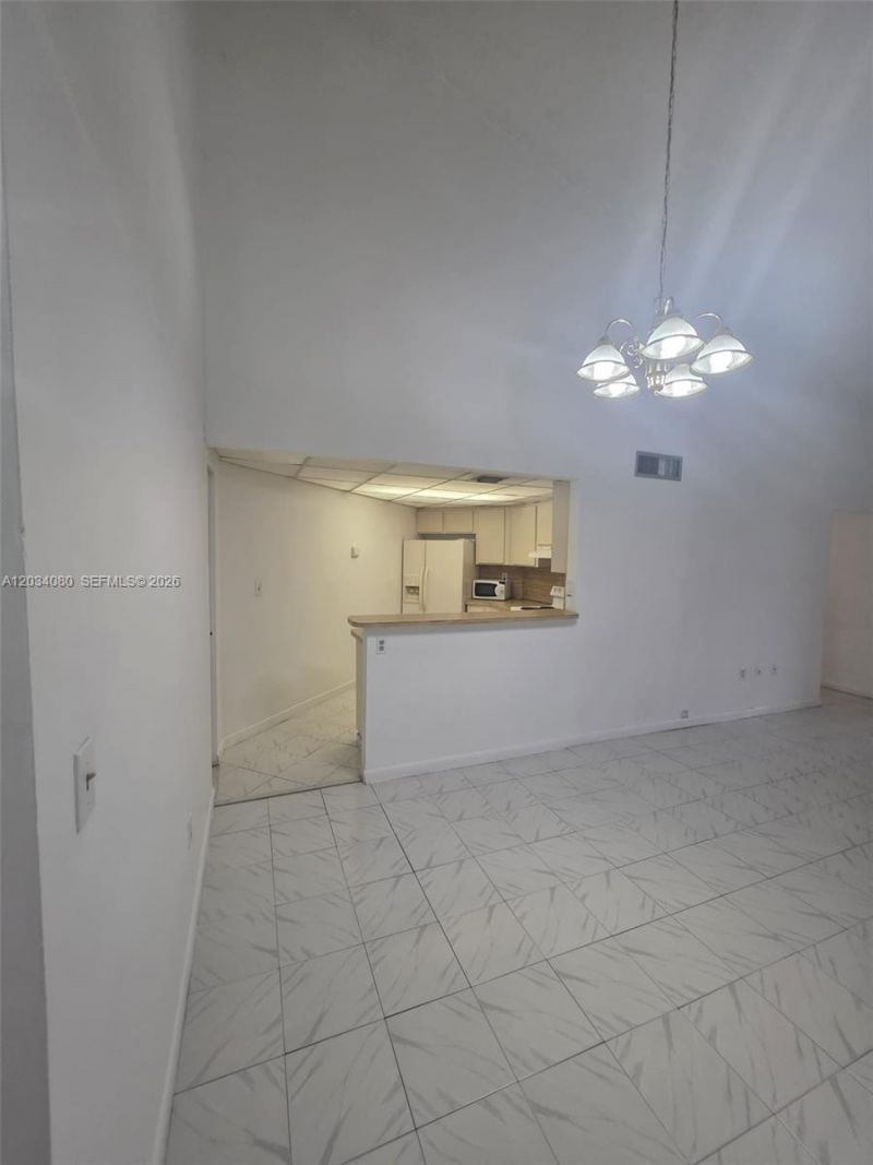 9429 Fontainebleau Blvd , Unit 207-33, Miami, FL 33172 Photo