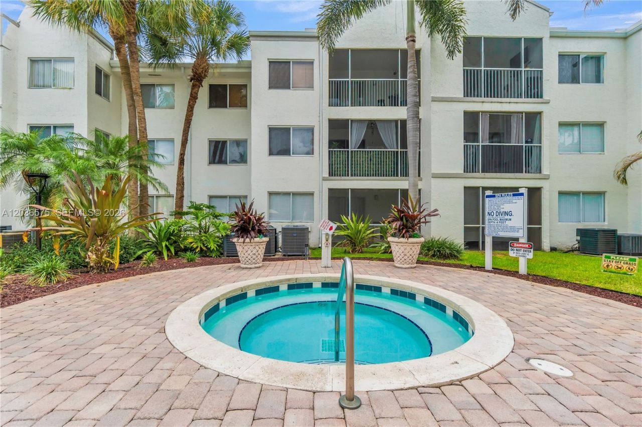 5628 Rock Island Rd, Unit 189, Tamarac, FL 33319 Photo