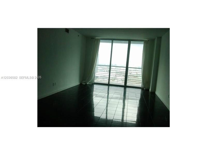 335 Biscayne Bl , Unit 4200, Miami, FL 33131 Photo