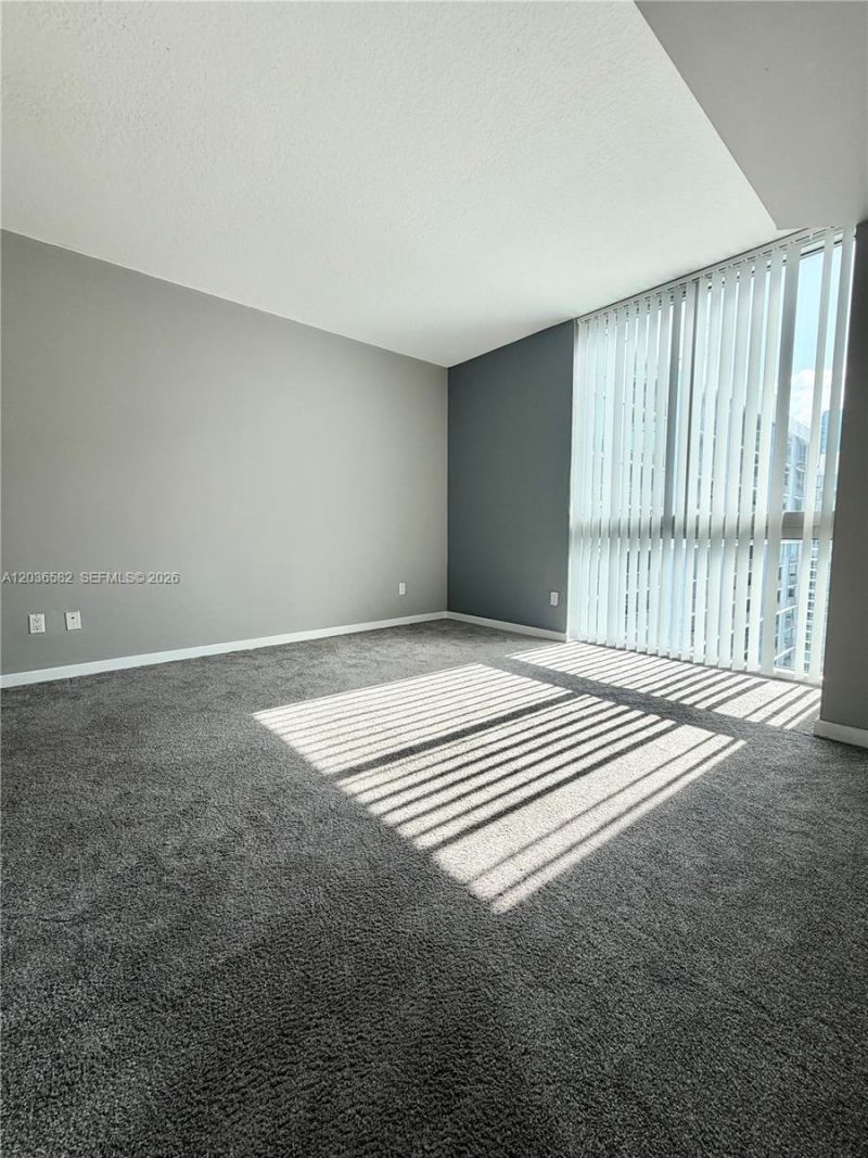 335 Biscayne Bl, Unit 4200, Miami, FL 33131 Photo