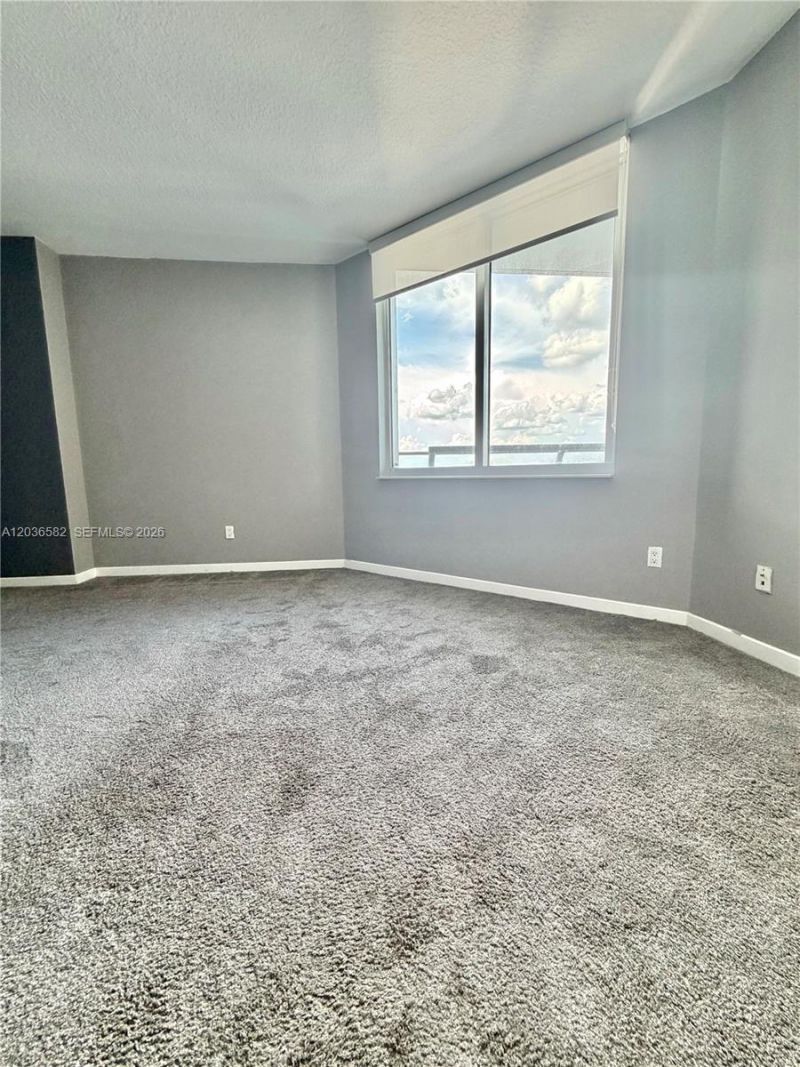 335 Biscayne Bl, Unit 4200, Miami, FL 33131 Photo