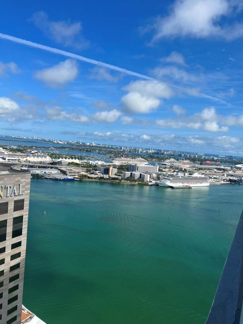 335 Biscayne Bl , Unit 4200, Miami, FL 33131 Photo