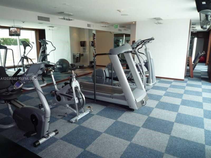 335 Biscayne Bl, Unit 4200, Miami, FL 33131 Photo
