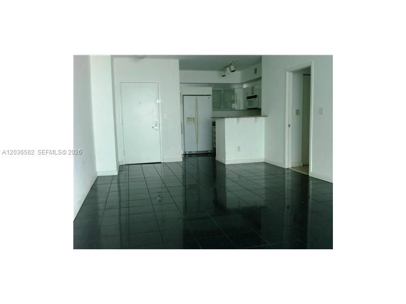 335 Biscayne Bl , Unit 4200, Miami, FL 33131 Photo