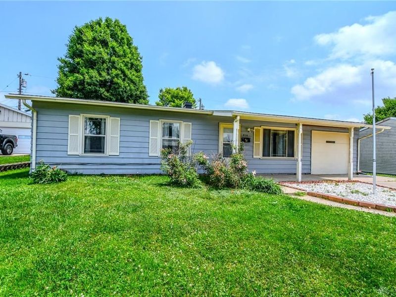 814 Bellows Drive, New Carlisle, OH 45344 Photo 1