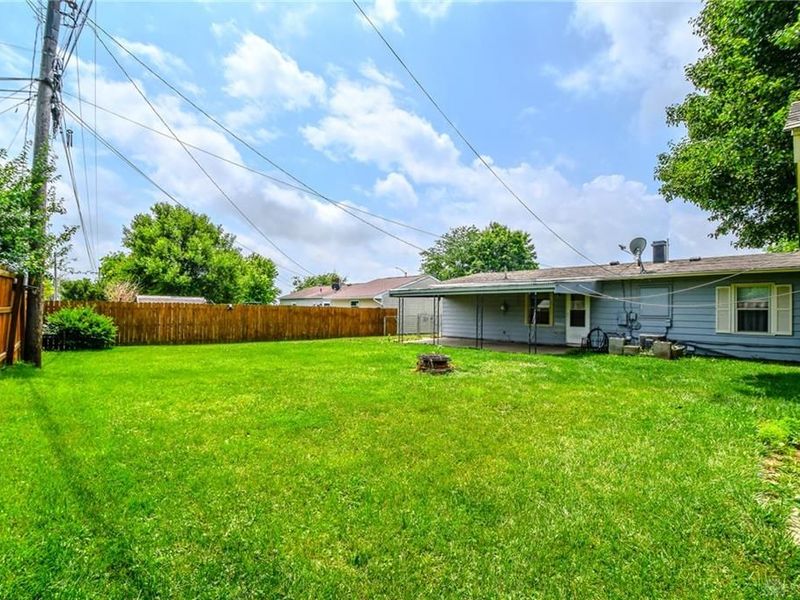 814 Bellows Drive, New Carlisle, OH 45344 Photo 25