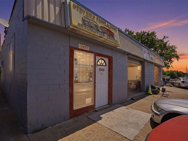 5416 Jacksboro Highway , Sansom Park, TX 76114
