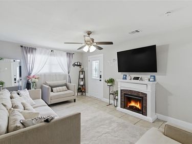 2332 Felder Lane, Fort Worth, TX 76112